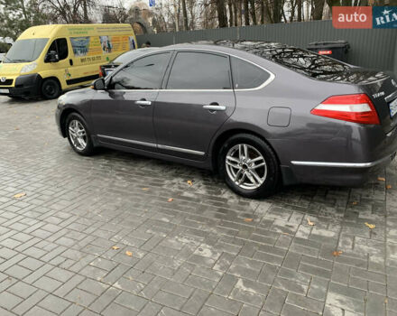 Ниссан Теана, объемом двигателя 2.5 л и пробегом 260 тыс. км за 7400 $, фото 6 на Automoto.ua