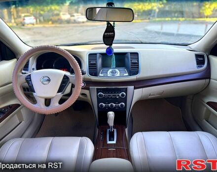 Ниссан Теана, объемом двигателя 2.5 л и пробегом 254 тыс. км за 8700 $, фото 4 на Automoto.ua