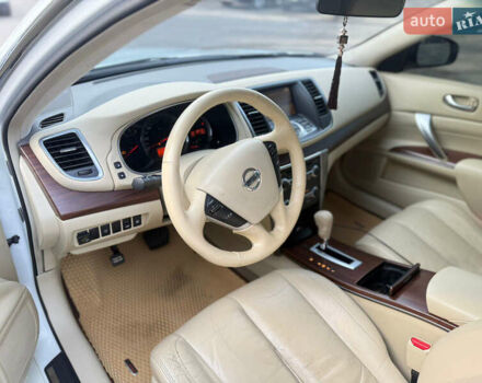 Ниссан Теана, объемом двигателя 2.5 л и пробегом 260 тыс. км за 8000 $, фото 5 на Automoto.ua