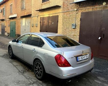 Ниссан Теана, объемом двигателя 2.4 л и пробегом 380 тыс. км за 4350 $, фото 1 на Automoto.ua