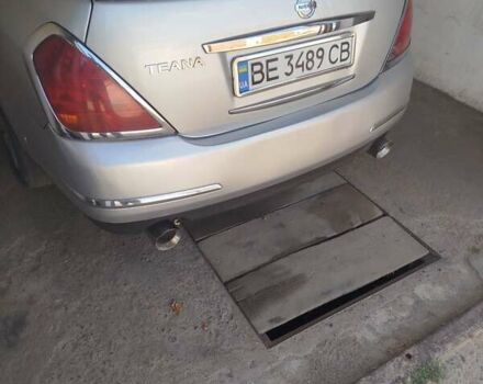 Серый Ниссан Теана, объемом двигателя 2.3 л и пробегом 288 тыс. км за 4100 $, фото 4 на Automoto.ua