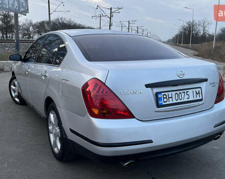 Серый Ниссан Теана, объемом двигателя 3.5 л и пробегом 350 тыс. км за 5700 $, фото 31 на Automoto.ua