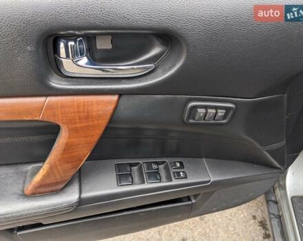 Серый Ниссан Теана, объемом двигателя 2.35 л и пробегом 300 тыс. км за 5000 $, фото 21 на Automoto.ua