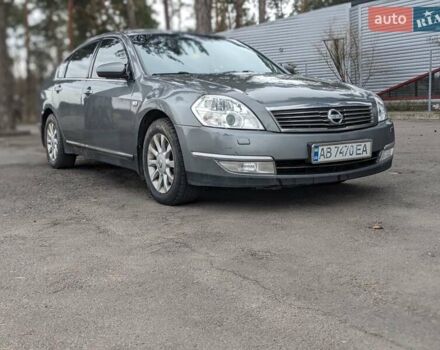 Серый Ниссан Теана, объемом двигателя 2.35 л и пробегом 300 тыс. км за 5000 $, фото 15 на Automoto.ua
