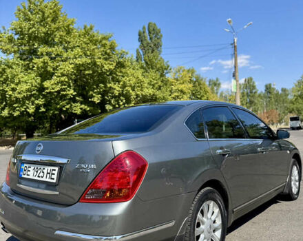 Сірий Ніссан Теана, об'ємом двигуна 2.3 л та пробігом 187 тис. км за 6900 $, фото 3 на Automoto.ua