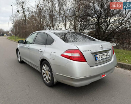Серый Ниссан Теана, объемом двигателя 2.5 л и пробегом 275 тыс. км за 5999 $, фото 4 на Automoto.ua