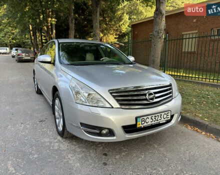 Серый Ниссан Теана, объемом двигателя 3.5 л и пробегом 244 тыс. км за 8500 $, фото 8 на Automoto.ua