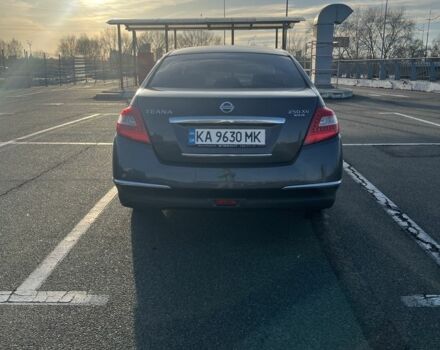 Сірий Ніссан Теана, об'ємом двигуна 2.5 л та пробігом 220 тис. км за 9000 $, фото 2 на Automoto.ua