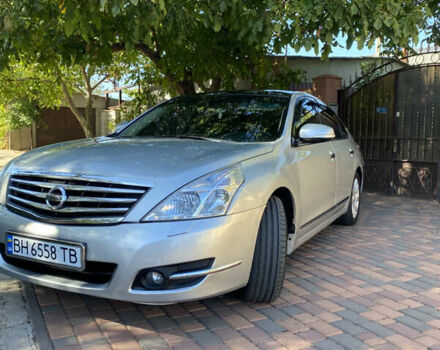 Серый Ниссан Теана, объемом двигателя 3.5 л и пробегом 3 тыс. км за 8500 $, фото 2 на Automoto.ua