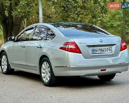 Серый Ниссан Теана, объемом двигателя 2.5 л и пробегом 307 тыс. км за 6599 $, фото 4 на Automoto.ua