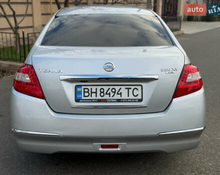 Серый Ниссан Теана, объемом двигателя 3.5 л и пробегом 144 тыс. км за 8900 $, фото 12 на Automoto.ua