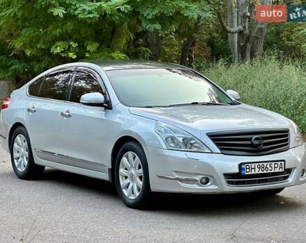 Серый Ниссан Теана, объемом двигателя 2.5 л и пробегом 307 тыс. км за 6599 $, фото 2 на Automoto.ua