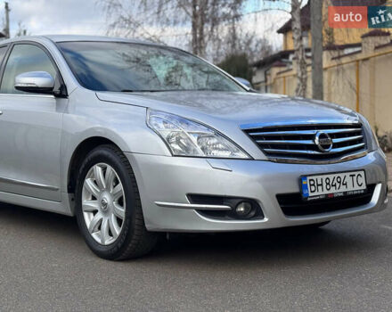 Серый Ниссан Теана, объемом двигателя 3.5 л и пробегом 144 тыс. км за 8900 $, фото 3 на Automoto.ua