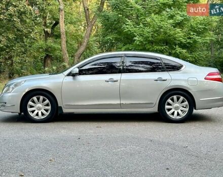 Серый Ниссан Теана, объемом двигателя 2.5 л и пробегом 307 тыс. км за 6599 $, фото 7 на Automoto.ua