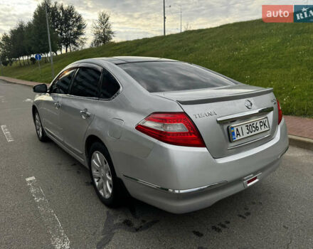 Сірий Ніссан Теана, об'ємом двигуна 3.5 л та пробігом 204 тис. км за 5500 $, фото 3 на Automoto.ua