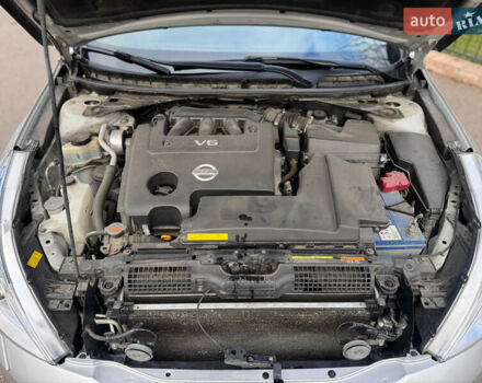 Серый Ниссан Теана, объемом двигателя 3.5 л и пробегом 144 тыс. км за 8900 $, фото 79 на Automoto.ua