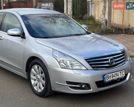 Серый Ниссан Теана, объемом двигателя 3.5 л и пробегом 144 тыс. км за 8900 $, фото 2 на Automoto.ua