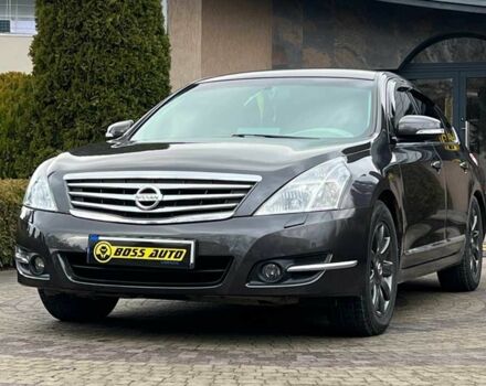 Серый Ниссан Теана, объемом двигателя 2.5 л и пробегом 176 тыс. км за 8200 $, фото 2 на Automoto.ua