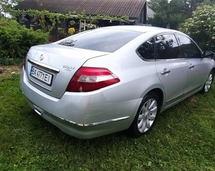 Серый Ниссан Теана, объемом двигателя 0 л и пробегом 317 тыс. км за 5500 $, фото 3 на Automoto.ua