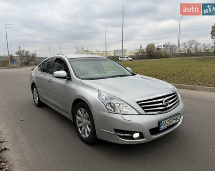 Серый Ниссан Теана, объемом двигателя 2.5 л и пробегом 275 тыс. км за 5999 $, фото 2 на Automoto.ua