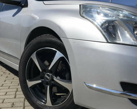 Серый Ниссан Теана, объемом двигателя 2.5 л и пробегом 206 тыс. км за 6200 $, фото 32 на Automoto.ua