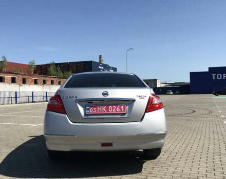 Серый Ниссан Теана, объемом двигателя 2.5 л и пробегом 206 тыс. км за 6200 $, фото 13 на Automoto.ua