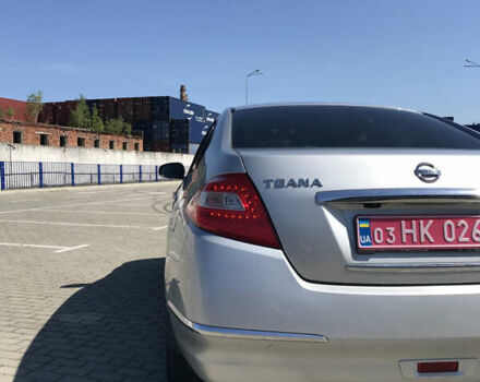 Серый Ниссан Теана, объемом двигателя 2.5 л и пробегом 206 тыс. км за 6200 $, фото 12 на Automoto.ua