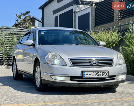 Серый Ниссан Теана, объемом двигателя 2.4 л и пробегом 183 тыс. км за 5399 $, фото 1 на Automoto.ua