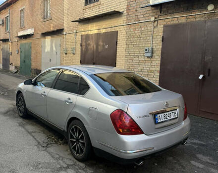 Серый Ниссан Теана, объемом двигателя 2.35 л и пробегом 380 тыс. км за 4350 $, фото 1 на Automoto.ua