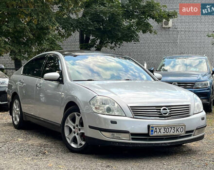 Сірий Ніссан Теана, об'ємом двигуна 3.5 л та пробігом 442 тис. км за 5200 $, фото 1 на Automoto.ua