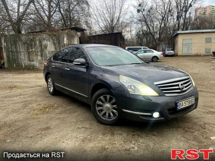 Ниссан Теана 2010 в Киеве на Automoto.ua Серый Ниссан Теана, объемом двигателя 2.5 л и пробегом 204 тыс. км за 8000 $, фото 1 на Automoto.ua