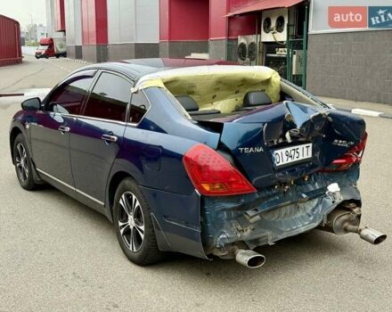 Синий Ниссан Теана, объемом двигателя 2.35 л и пробегом 280 тыс. км за 3300 $, фото 5 на Automoto.ua