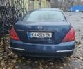 Синий Ниссан Теана, объемом двигателя 2.35 л и пробегом 200 тыс. км за 2000 $, фото 4 на Automoto.ua