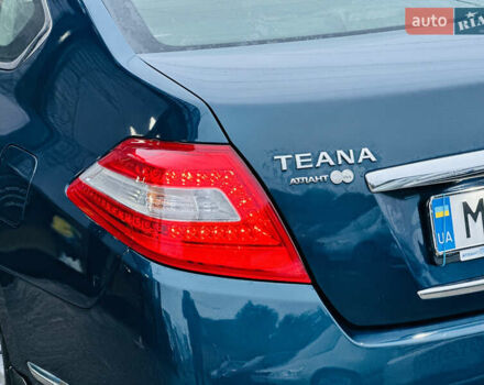 Синий Ниссан Теана, объемом двигателя 2.5 л и пробегом 128 тыс. км за 7999 $, фото 5 на Automoto.ua