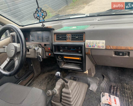 Білий Ніссан Террано, об'ємом двигуна 2.39 л та пробігом 200 тис. км за 2800 $, фото 7 на Automoto.ua