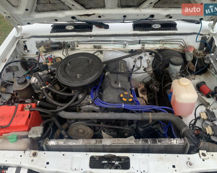 Білий Ніссан Террано, об'ємом двигуна 2.39 л та пробігом 200 тис. км за 2800 $, фото 9 на Automoto.ua