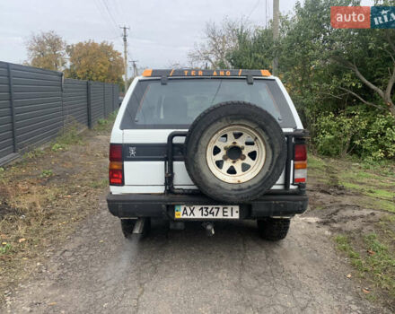 Білий Ніссан Террано, об'ємом двигуна 2.39 л та пробігом 200 тис. км за 2800 $, фото 2 на Automoto.ua