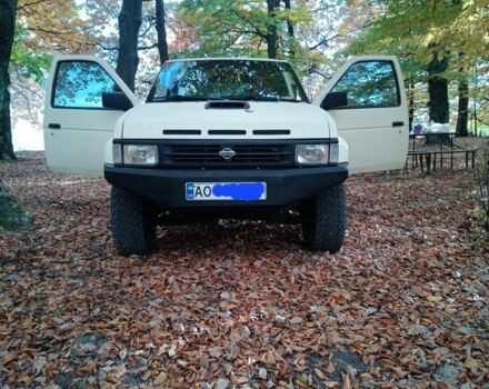 Бежевий Ніссан Террано, об'ємом двигуна 2.7 л та пробігом 180 тис. км за 6500 $, фото 1 на Automoto.ua