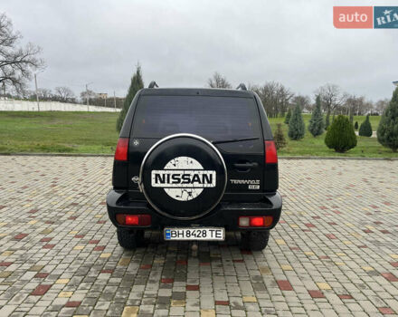 Чорний Ніссан Террано, об'ємом двигуна 2.39 л та пробігом 520 тис. км за 4400 $, фото 3 на Automoto.ua