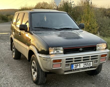 Чорний Ніссан Террано, об'ємом двигуна 2.4 л та пробігом 220 тис. км за 2300 $, фото 3 на Automoto.ua