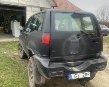 Чорний Ніссан Террано, об'ємом двигуна 2.7 л та пробігом 200 тис. км за 2500 $, фото 1 на Automoto.ua