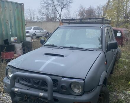 Черный Ниссан Террано, объемом двигателя 0 л и пробегом 300 тыс. км за 600 $, фото 1 на Automoto.ua