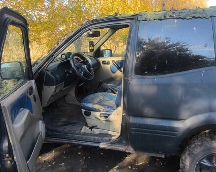 Черный Ниссан Террано, объемом двигателя 2.7 л и пробегом 100 тыс. км за 835 $, фото 2 на Automoto.ua