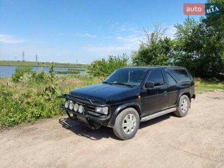 Ніссан Террано 1991 у Миколаєві на Automoto.ua Чорний Ніссан Террано, об'ємом двигуна 2.4 л та пробігом 300 тис. км за 3100 $, фото 1 на Automoto.ua