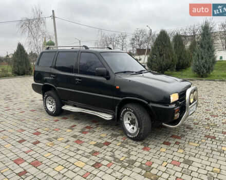 Черный Ниссан Террано, объемом двигателя 2.39 л и пробегом 520 тыс. км за 4400 $, фото 1 на Automoto.ua