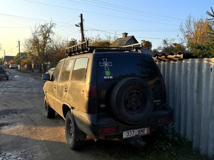 Чорний Ніссан Террано, об'ємом двигуна 2.7 л та пробігом 100 тис. км за 1499 $, фото 1 на Automoto.ua