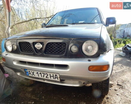 Чорний Ніссан Террано, об'ємом двигуна 2.4 л та пробігом 270 тис. км за 6400 $, фото 1 на Automoto.ua