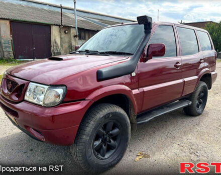 Красный Ниссан Террано, объемом двигателя 2.7 л и пробегом 248 тыс. км за 2300 $, фото 1 на Automoto.ua