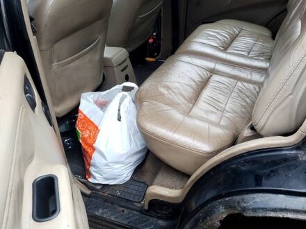 Ниссан Террано, объемом двигателя 2.7 л и пробегом 300 тыс. км за 1700 $, фото 1 на Automoto.ua