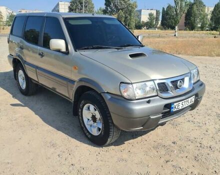 Желтый Ниссан Террано, объемом двигателя 3 л и пробегом 235 тыс. км за 8700 $, фото 1 на Automoto.ua